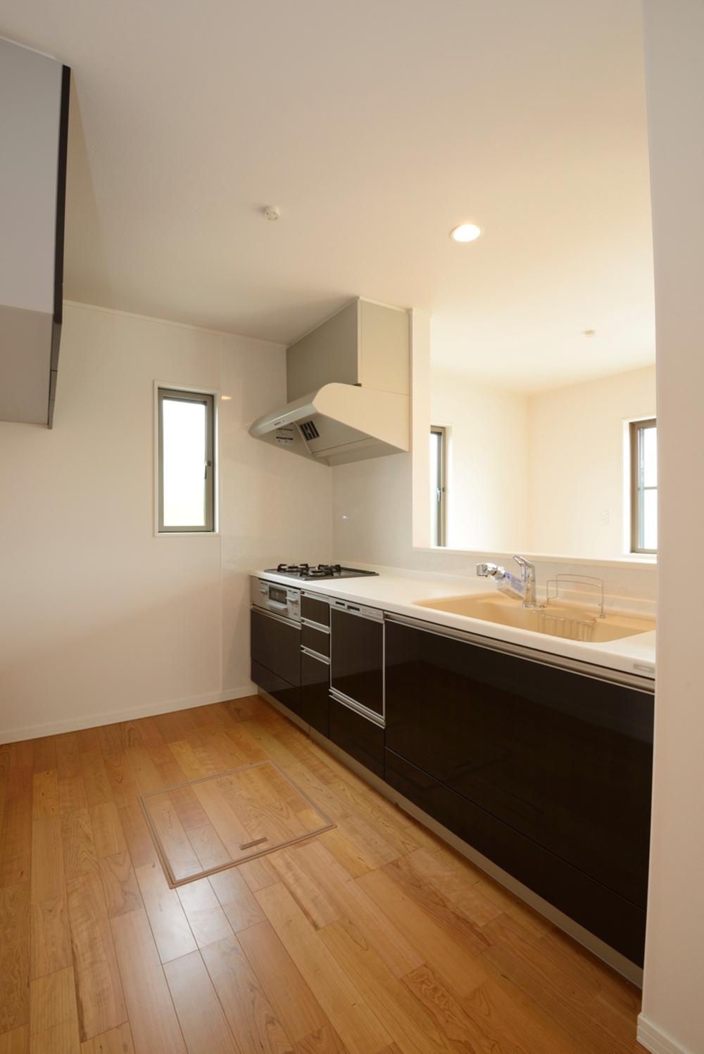 Kitchen. Adopt a system Kitchen + face-to-face kitchen. While the dishes, Also impetus conversation with your family (Building 2).