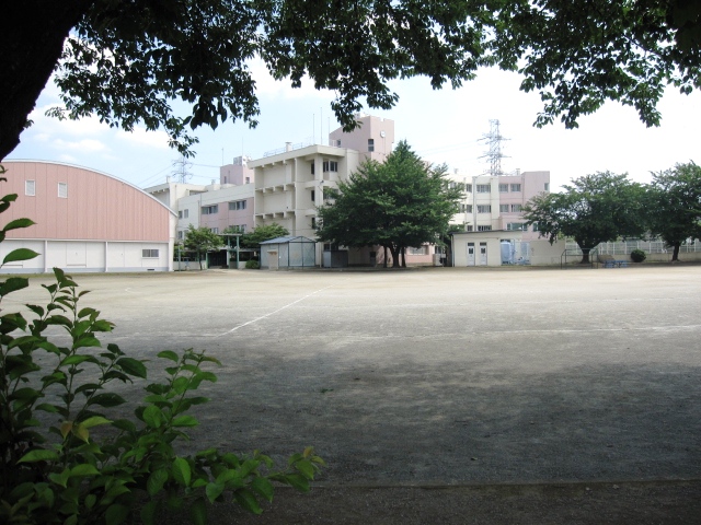 Primary school. 413m to Okegawa Municipal Okegawa Higashi elementary school (elementary school)