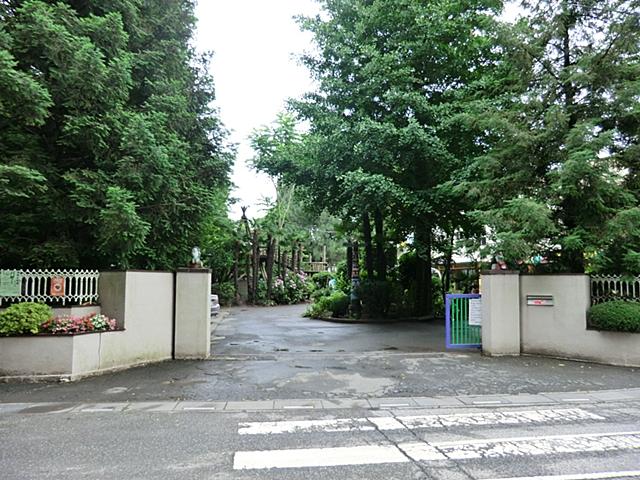 kindergarten ・ Nursery. Platinum to kindergarten 597m