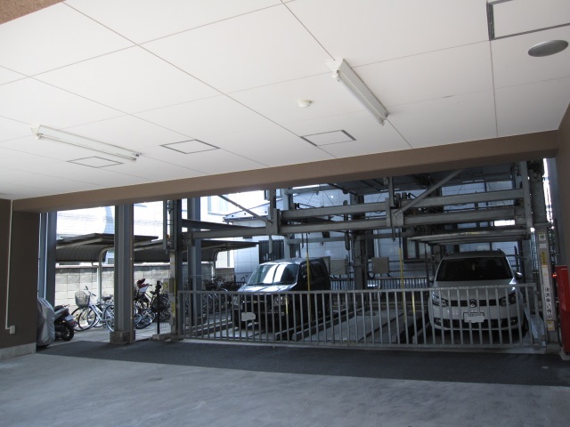 Parking lot