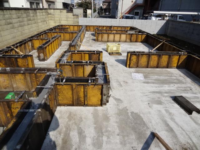 Local appearance photo. Local (11 May 2013) Shooting