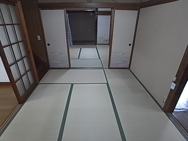 Other room space. Following is a Japanese-style room.