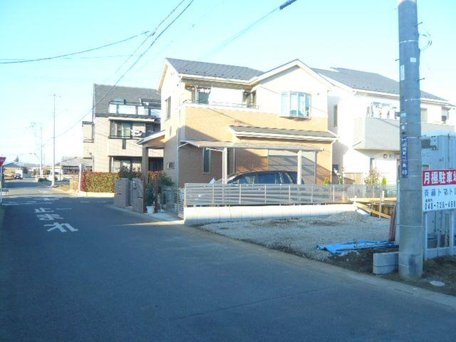 Local photos, including front road. 12 / 5 shooting Before the road width 6m