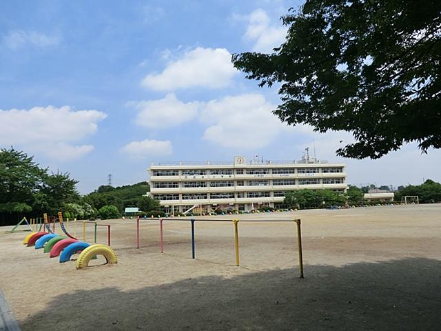 Primary school. Okegawa Municipal Hideya 400m up to elementary school
