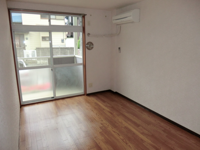 Living and room