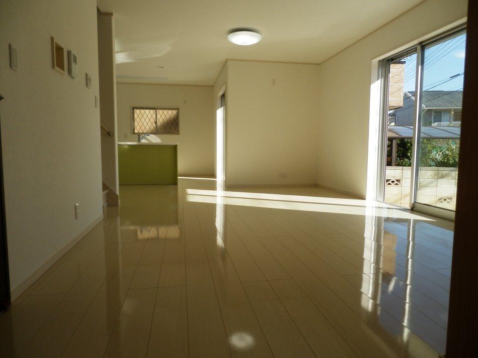 Living. Conversation of your family is lively, Open-minded LDK Indoor (11 May 2013) Shooting