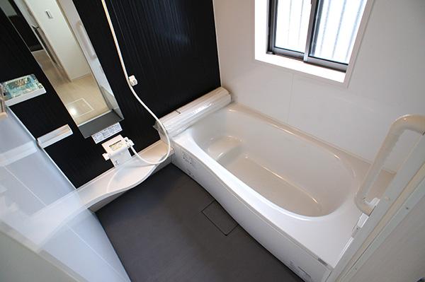 Bathroom. Indoor (10 May 2013) Shooting Building 3