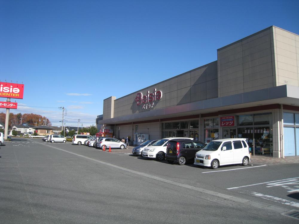 Supermarket. Beisia to Yorii store 1215m