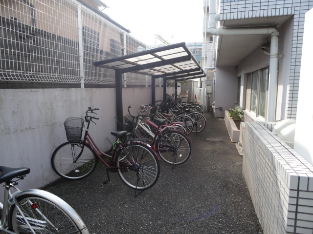 Other Equipment.  ☆ Parking Space Available ☆ Bike Friendly ☆ 