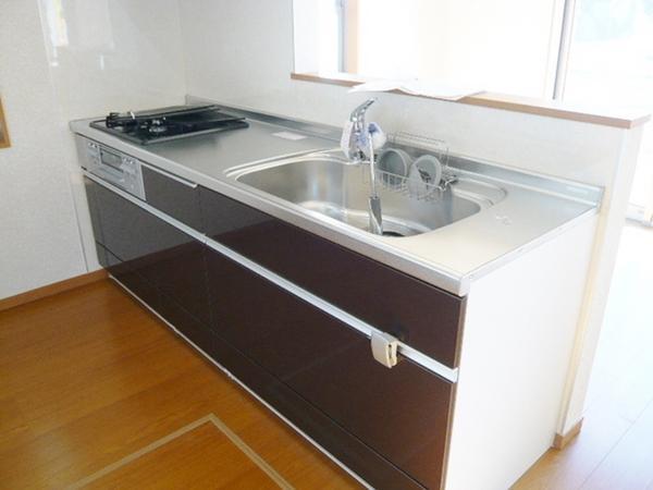 Kitchen. Indoor (11 May 2013) Shooting