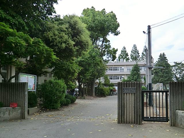 Primary school. Saitama Municipal Yono northwest elementary school up to 400m