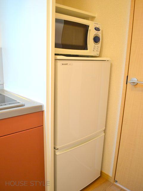 Other Equipment. refrigerator ・ It is with microwave. 