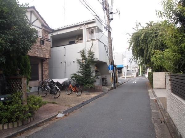 Local appearance photo. Sun Room Yu wife also happy 7 tatami! Open-minded atrium attractive entrance top