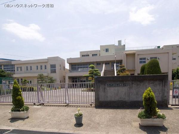 Primary school. Saitama Municipal Yono to Minamiko 380m