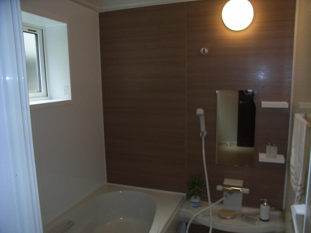 Bathroom. Indoor (July 2012) shooting Bathing of 1 tsubo type also get tired if you are relaxed. 