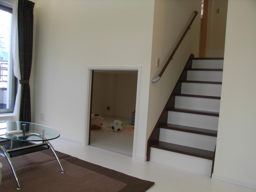 Other introspection. Indoor (July 2012) shooting