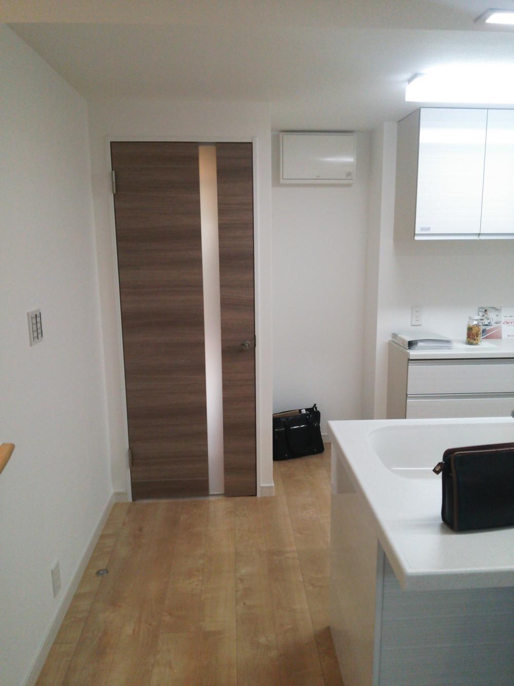 Same specifications photos (living). Fashion door will be the same goods.