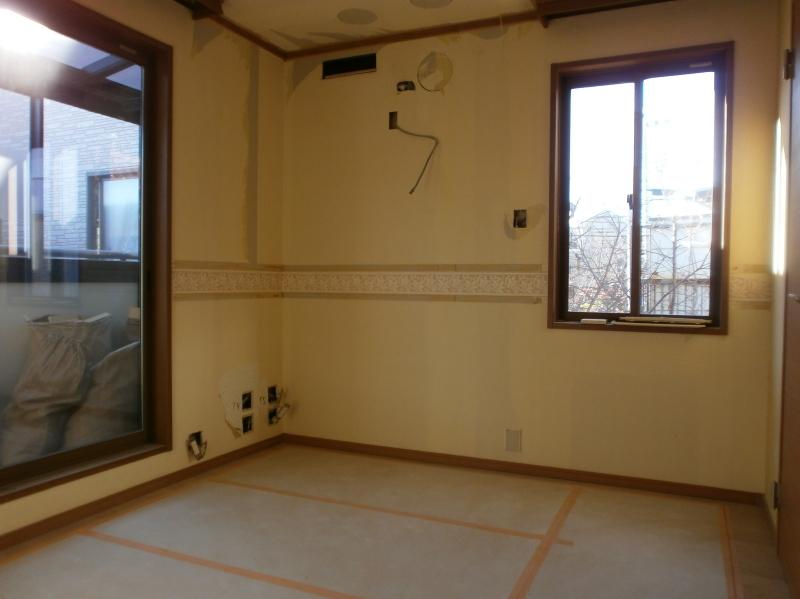 Non-living room. It is being now remodeling