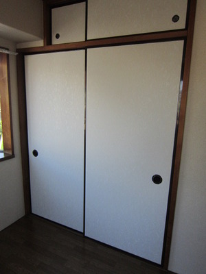 Other Equipment. Upper closet with a storage!