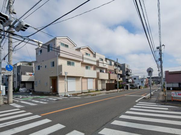 Local photos, including front road