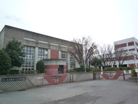 Junior high school. 1100m to Hachioji junior high school (junior high school)