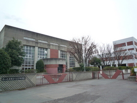 Junior high school. 365m to Hachioji junior high school (junior high school)