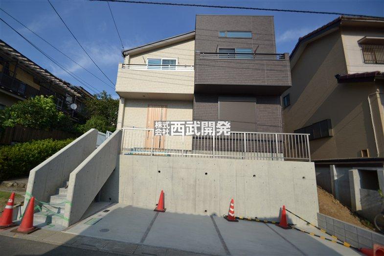 Local appearance photo. Shooting from the west Local (08 May 2013) Shooting