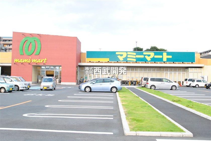 Supermarket. Mamimato Nishibori to the store 1068m