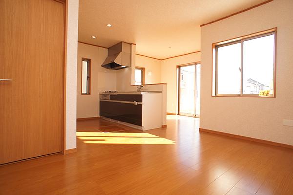 Living. Indoor (12 May 2013) Shooting Building 3