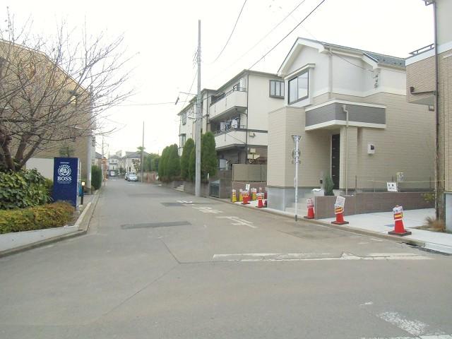 Local photos, including front road. Local (12 May 2013) Shooting