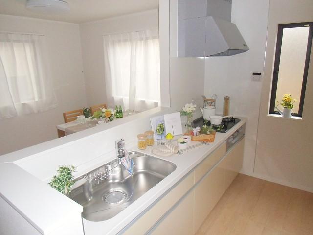 Kitchen. 1 Building room (December 2013) Shooting