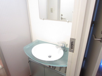 Washroom. It is fashionable washstand!