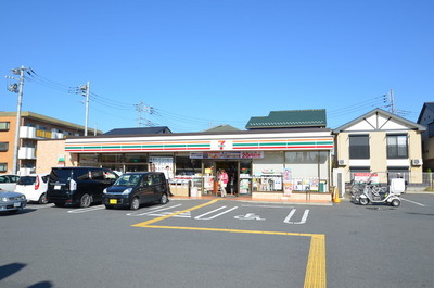 Convenience store. 186m to Seven-Eleven (convenience store)