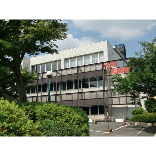 library. 916m until the Saitama Municipal Yono south Library (Library)