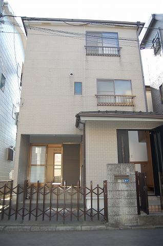 Local appearance photo.  ◆ Wooden three-story Local (February 2013) Shooting
