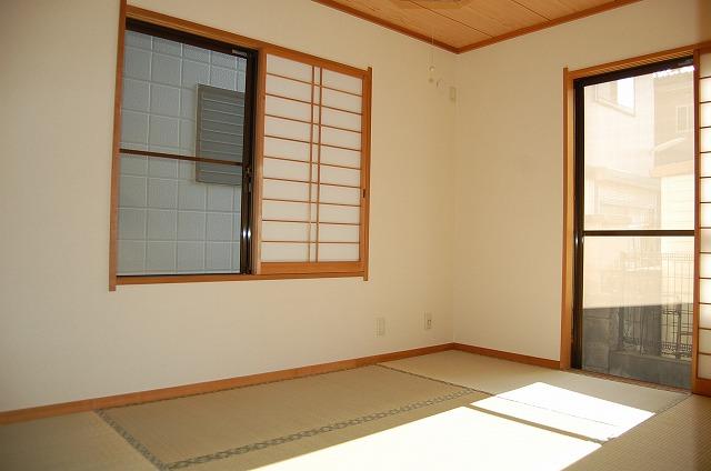 Non-living room.  ◆ 6 Pledge Japanese-style room. It is loose and relaxing space.