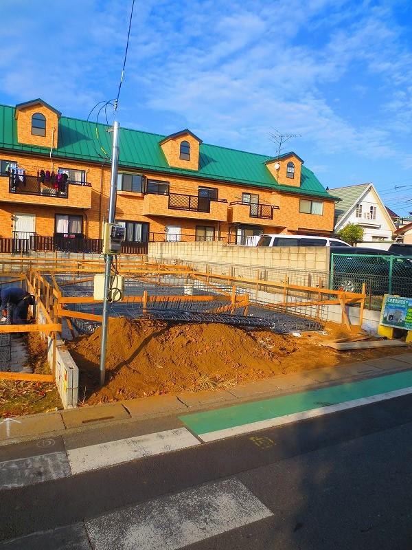 Local appearance photo. Local (12 May 2013) Shooting