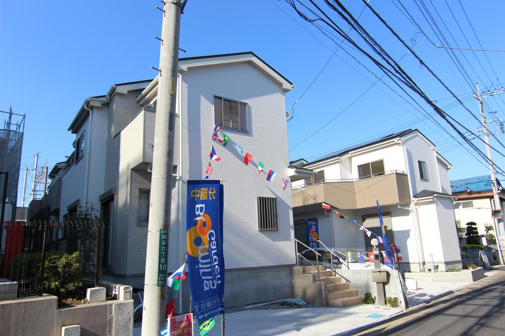 Local appearance photo. Convenient to access and shopping "Yonohonmachi" station 9 minutes