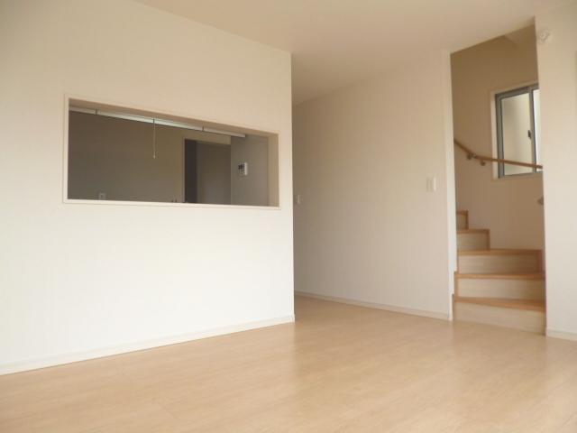 Living. Building 2: Indoor (August 2013) Shooting