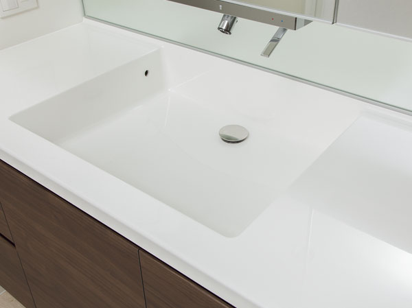 Bathing-wash room.  [Bowl-integrated counter] Counter and bowl are integrally formed, The next day is your easy-care vanity without.