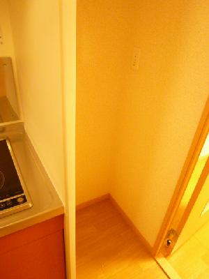 Other. refrigerator ・ Microwave oven space