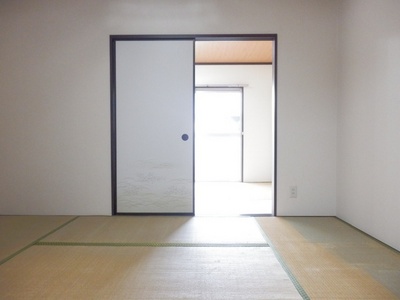 Living and room. Since between Continued You can use widely open (^ v ^)