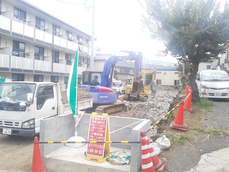 Local appearance photo. Local (10 May 2013) Shooting