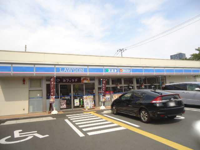 Convenience store. 395m until Lawson Saitama Honmachihigashi 5-chome