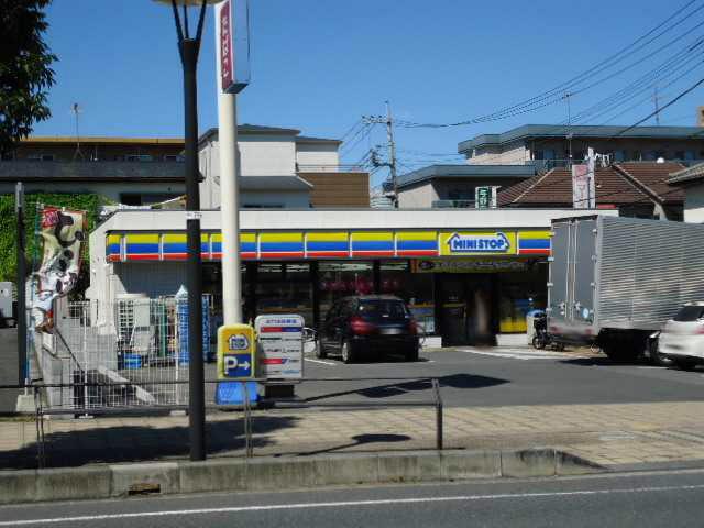Convenience store. MINISTOP Yonohonmachi until Higashiten 373m