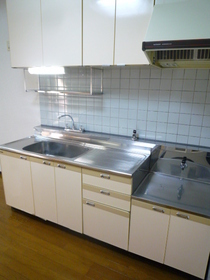 Kitchen. City gas use