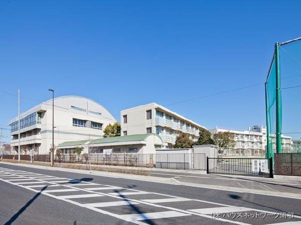 Junior high school. 1100m until the Saitama Municipal Yono in south