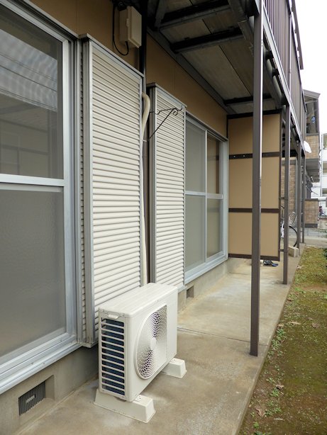 Balcony. Laundry is also a lot Hoseru south terrace