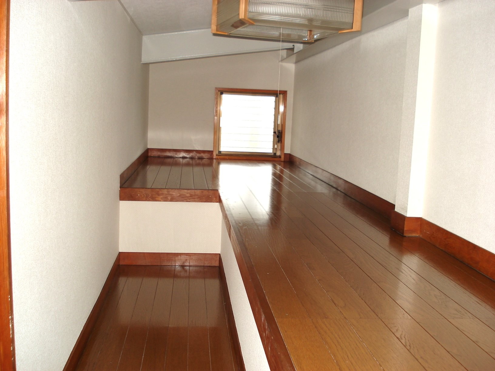 Other room space. Wide loft