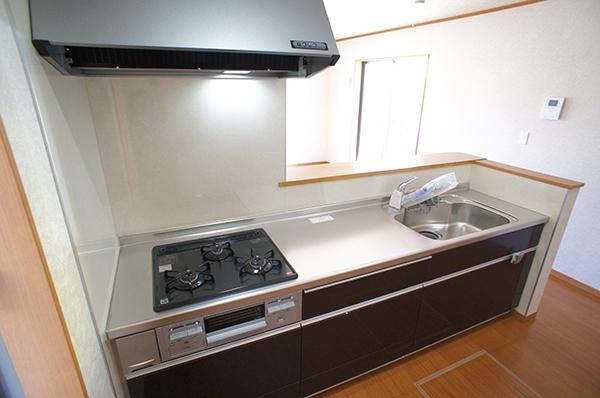 Kitchen. Face-to-face kitchen can feel your family close Indoor (10 May 2013) Shooting Building 3